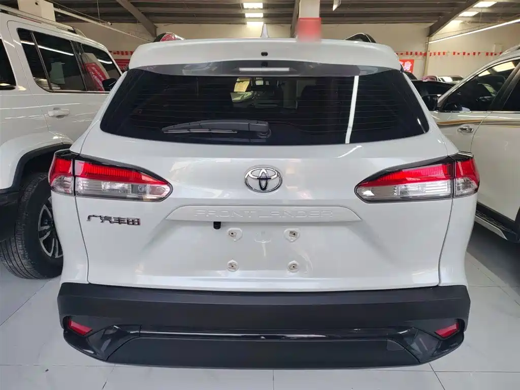 Toyota Frontlander 2023 2.0L CVT Elite Edition фото 6