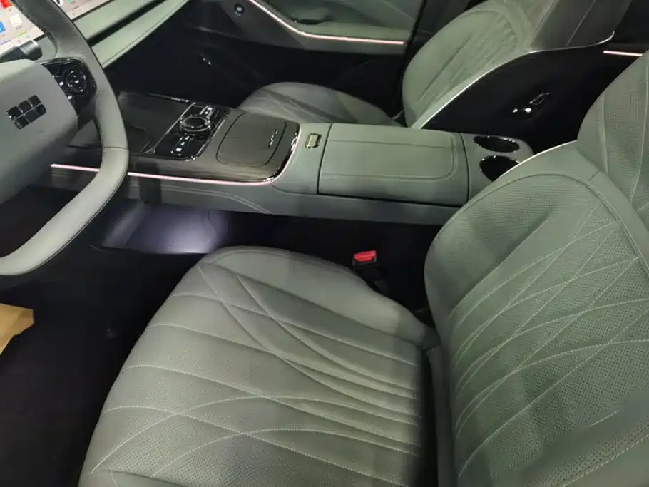 Geely Galaxy Galaxy E8 2025 2025 700km Long Voyage Smart Drive Edition