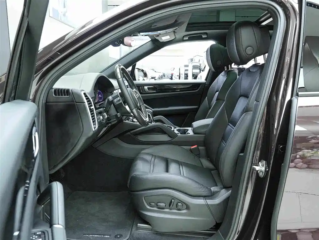 PORSCHE CAYENNE NEW ENERGY