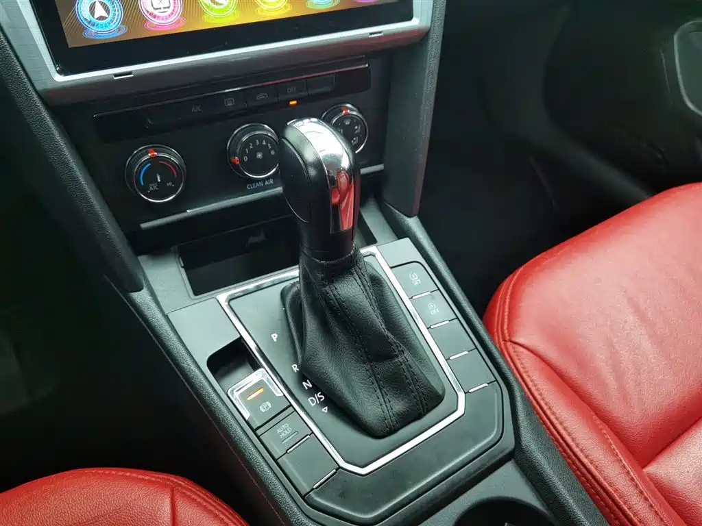 Volkswagen Lamando 2018 230TSI DSG Trend Edition фото 13