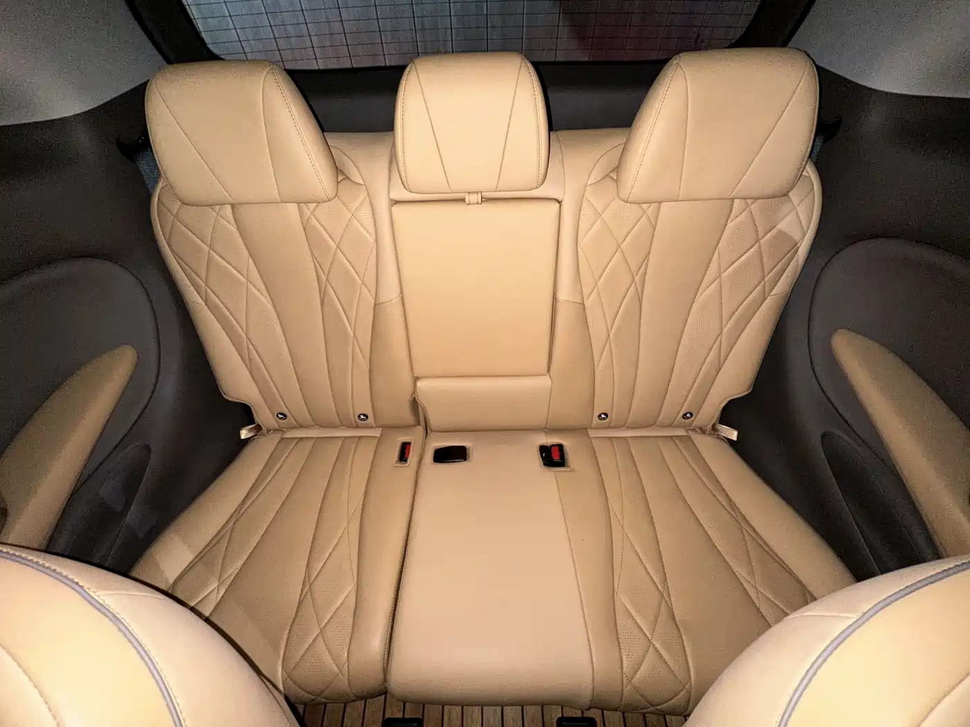 Denza D9 2022 DM-i 970 AWD Flagship фото 11