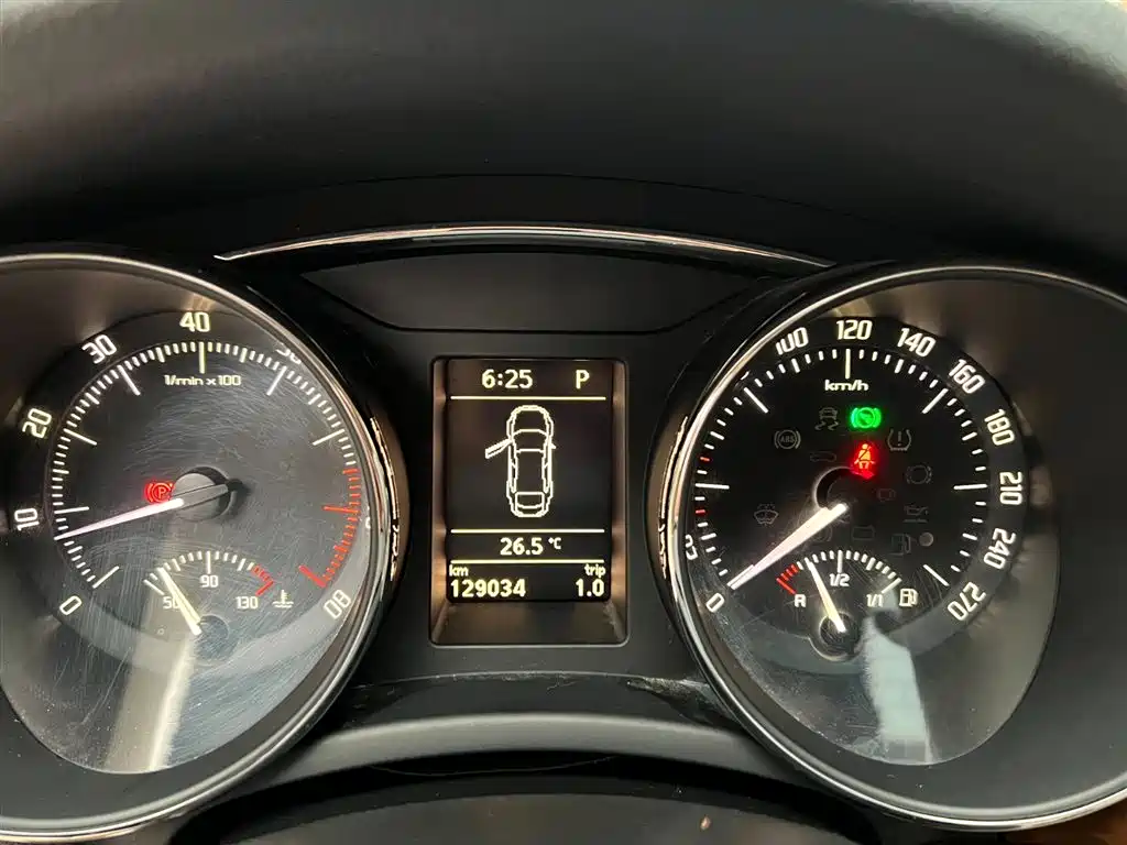 Škoda Superb 2012 1.8TSI Automatic Elegance Edition фото 6