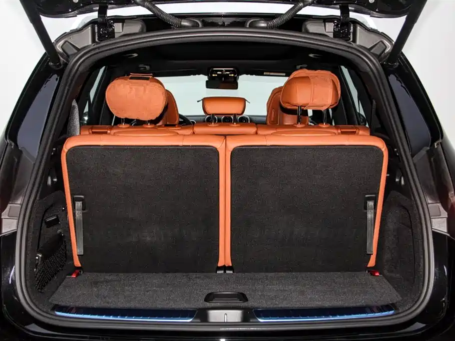 Mercedes-Benz GLC 2024 Facelift GLC 300 L 4MATIC Sport 7-seater фото 32