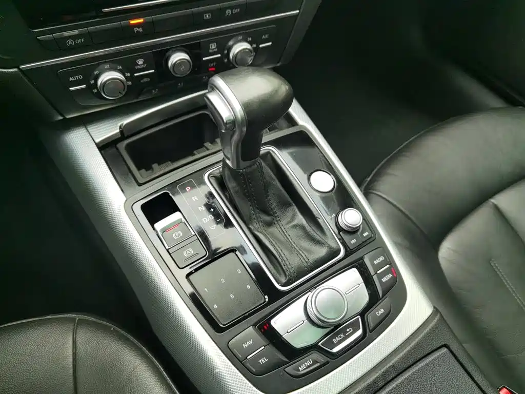 Audi A6L 2014 TFSI Standard фото 13