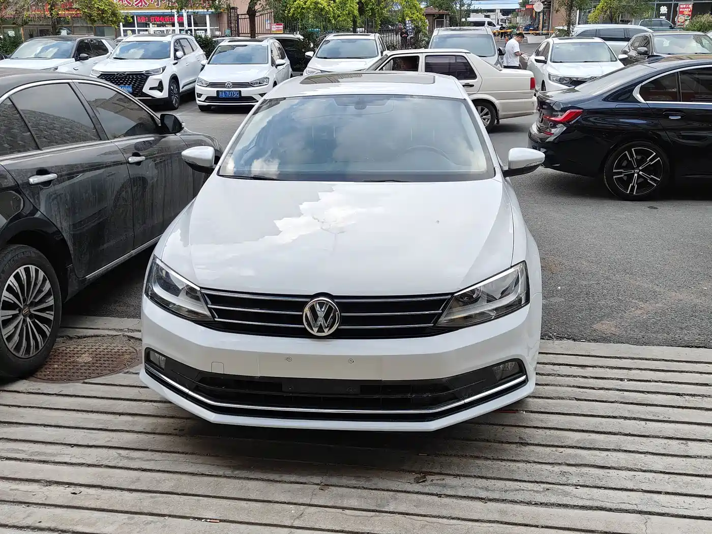 Volkswagen Sagitar 2018 1.6L Automatic Comfort фото 2