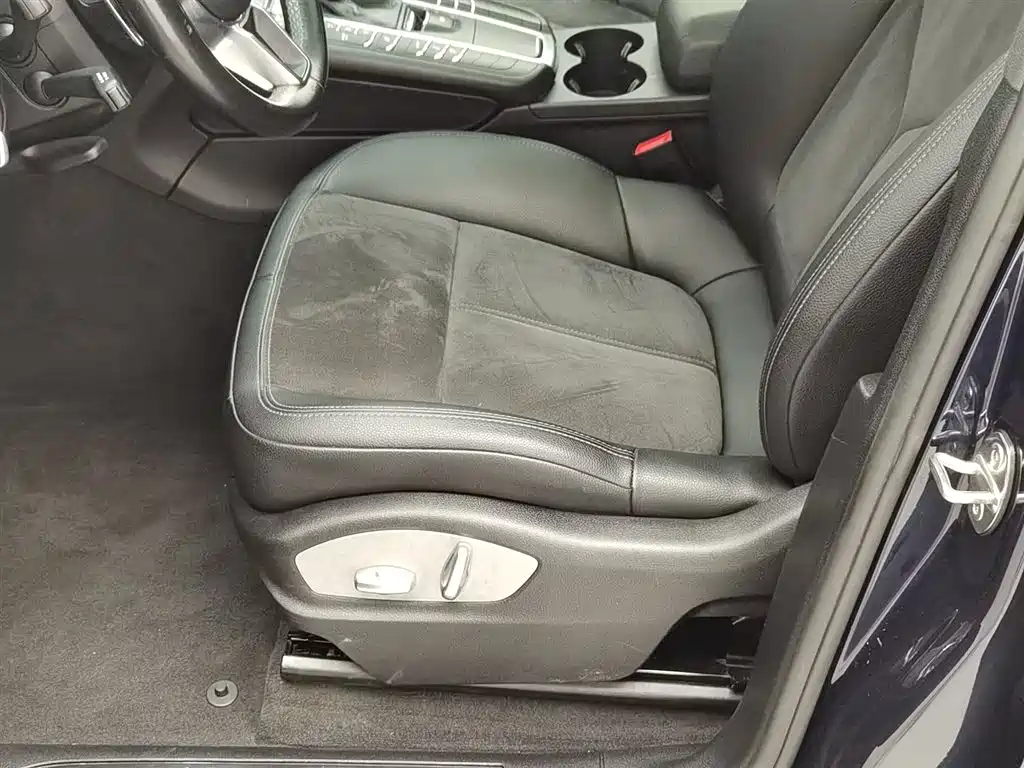 Porsche Macan 2017 Macan 2.0T фото 20