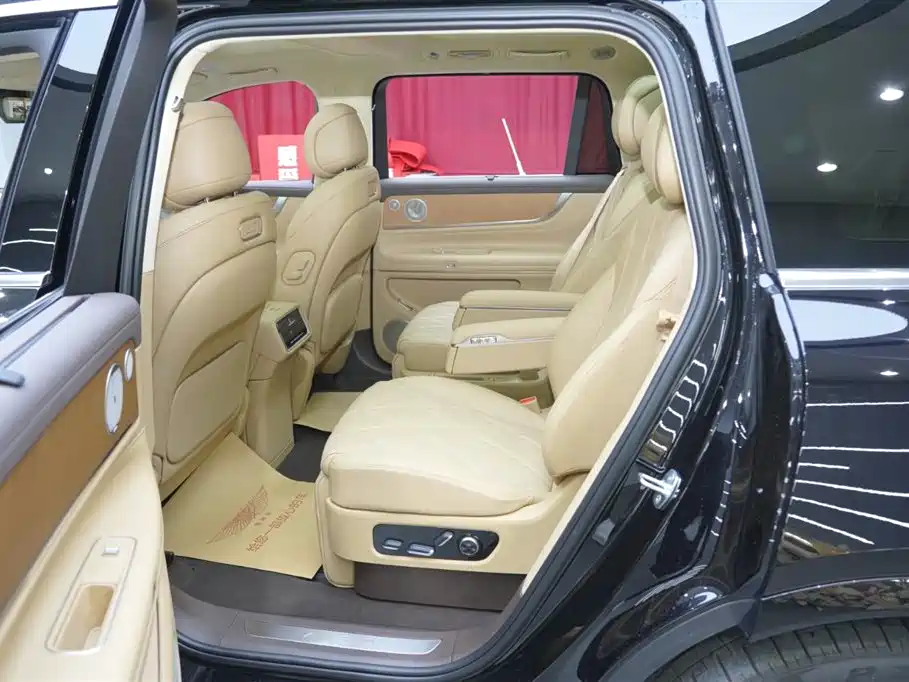 AITO Wenjie AITO M9 2025 Extended Range Ultra 52kWh 6-Seater фото 21