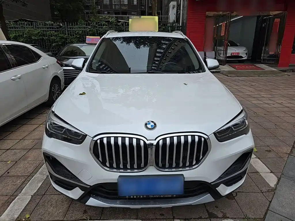 Photo 3 - BMW X1