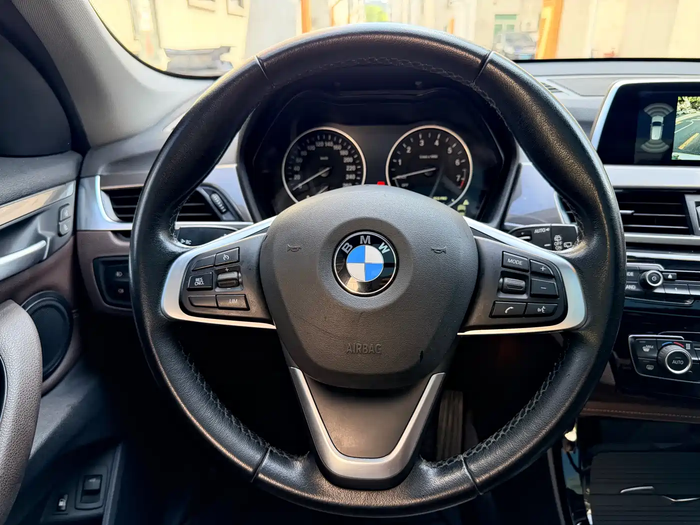 BMW X1 New Energy 2018 xDrive25Le Luxury Model фото 11