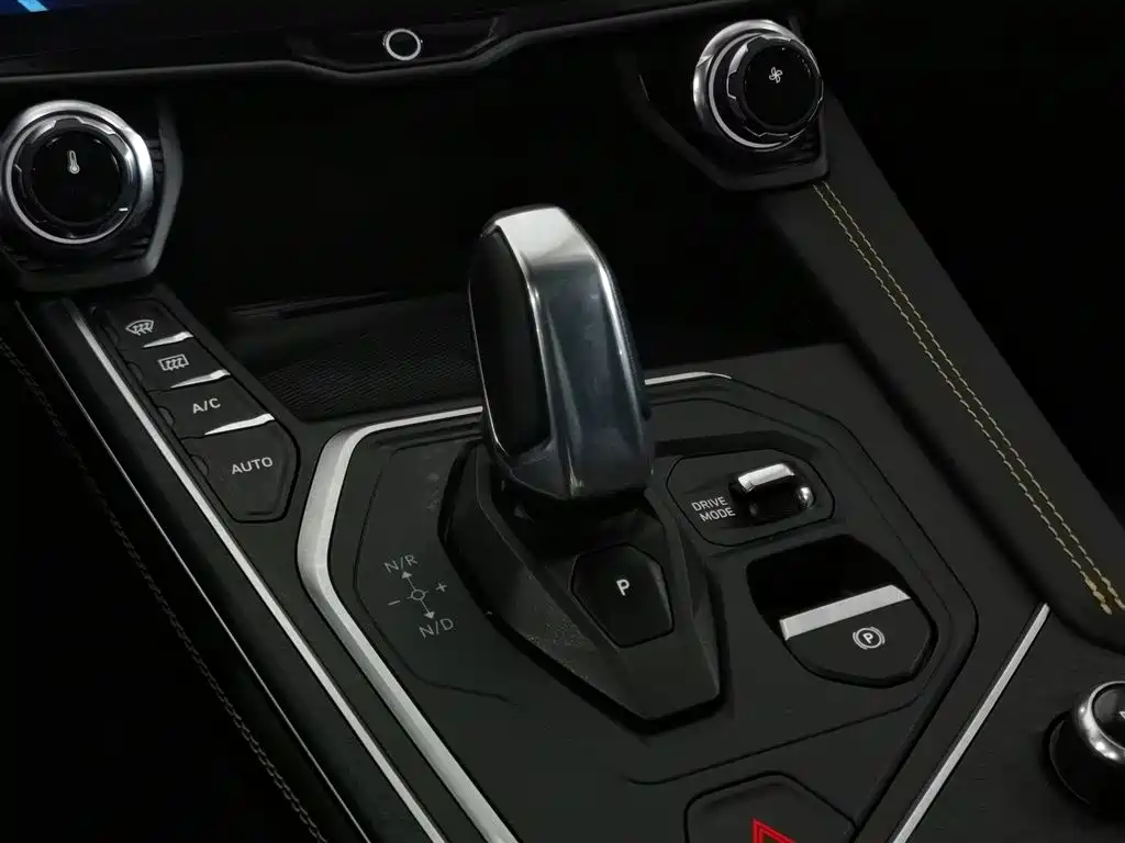 Lynk & Co 01 2024 2.0TD 2WD Global Pro фото 13