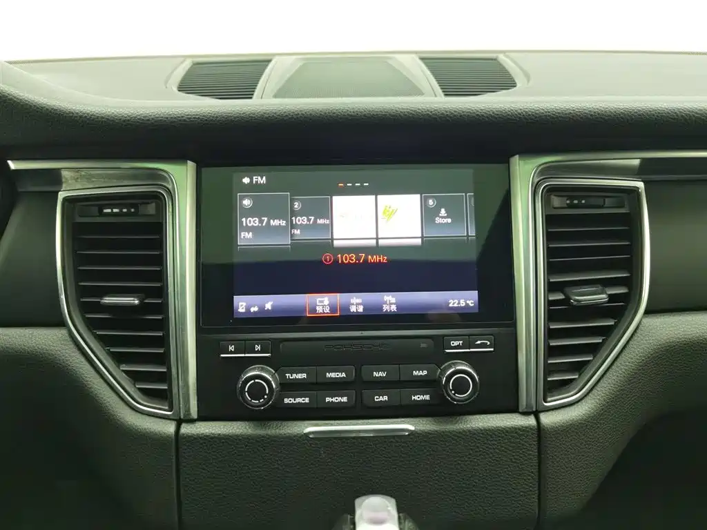 Porsche Macan 2017 Macan 2.0T фото 12