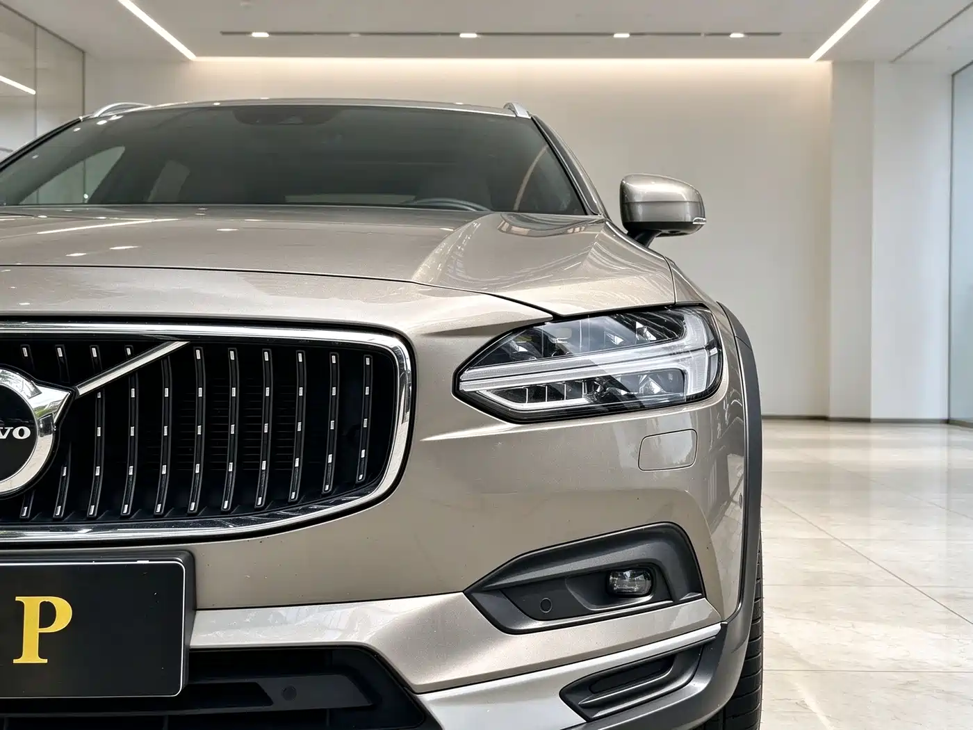 Volvo V90 2021 2021 Model Cross Country B5 AWD Premium Smart Edition