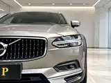 Photo 22 - Volvo V90