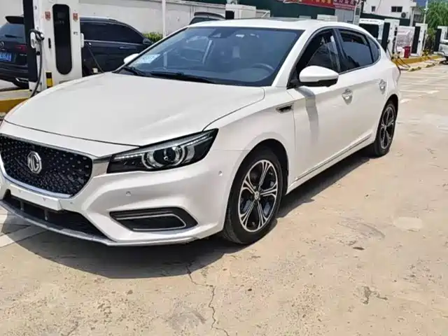  MG MG 6 New Energy 2018 45T E-DRIVE Smart Hybrid PILOT Super Internet Edition
