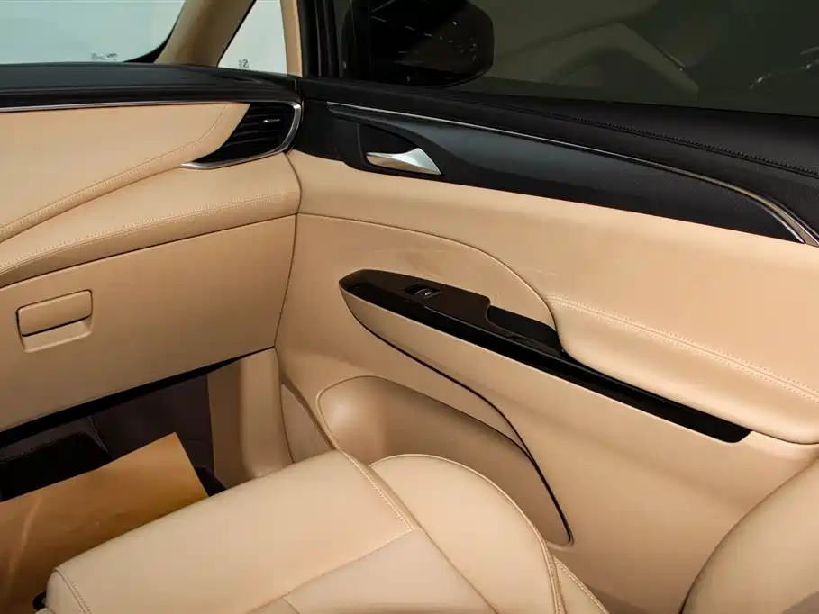 Buick GL8 2025 Land Business Class First Edition фото 24