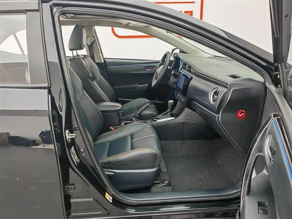 Toyota Levin 2018 185T CVT Premium Edition China V фото 23