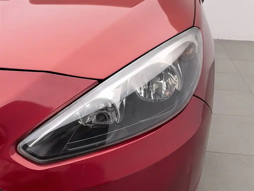 Peugeot 308 2013 Model 1.6L Manual Superior Style фото 7