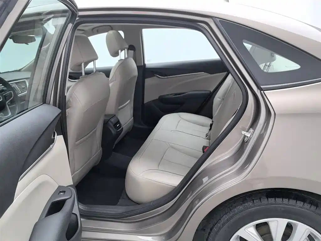 Buick Excelle 2019 15T Manual Elite Type China VI фото 15