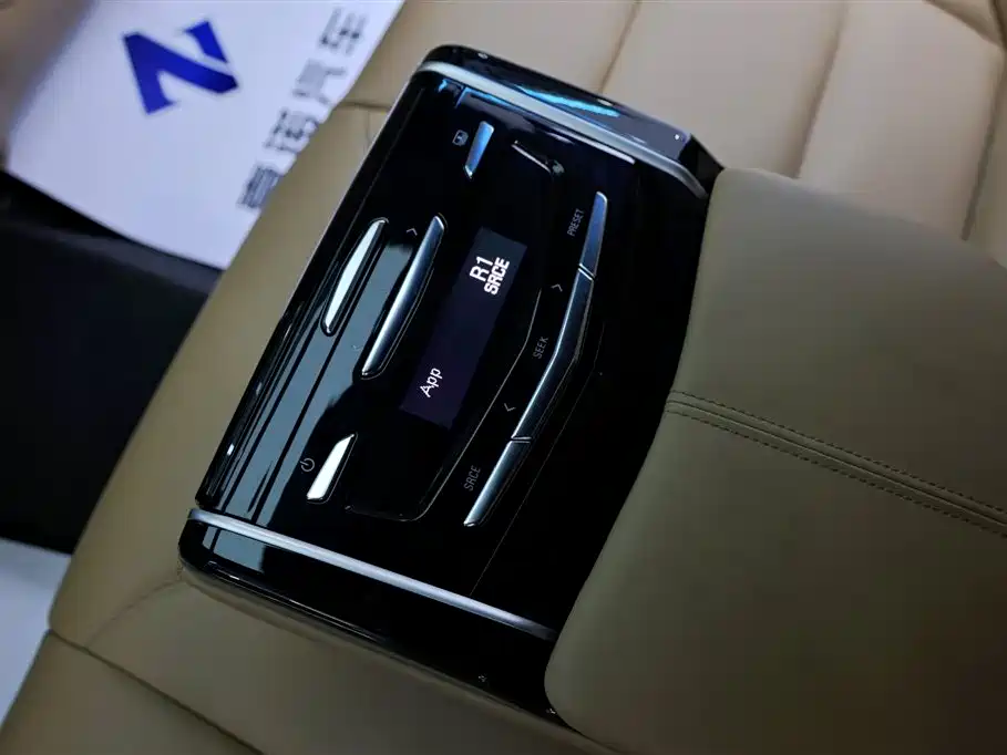 Cadillac XTS 2018 28T Luxury Model фото 32