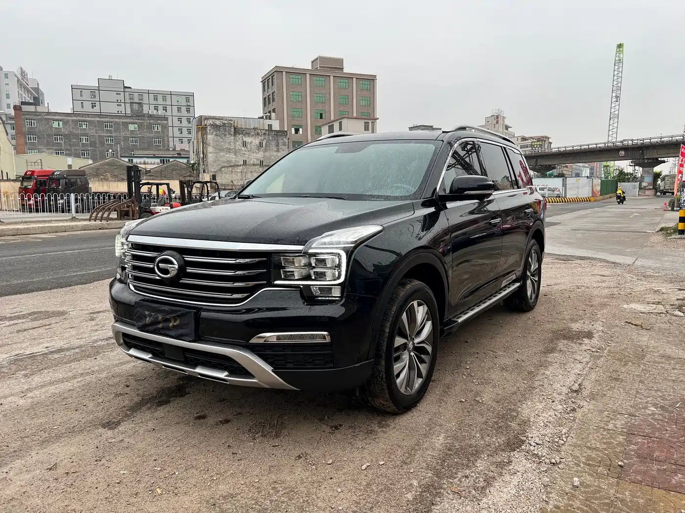 GAC Trumpchi Trumpchi GS8 2017 320T 2WD Luxury Smart Connect (7-seater)
