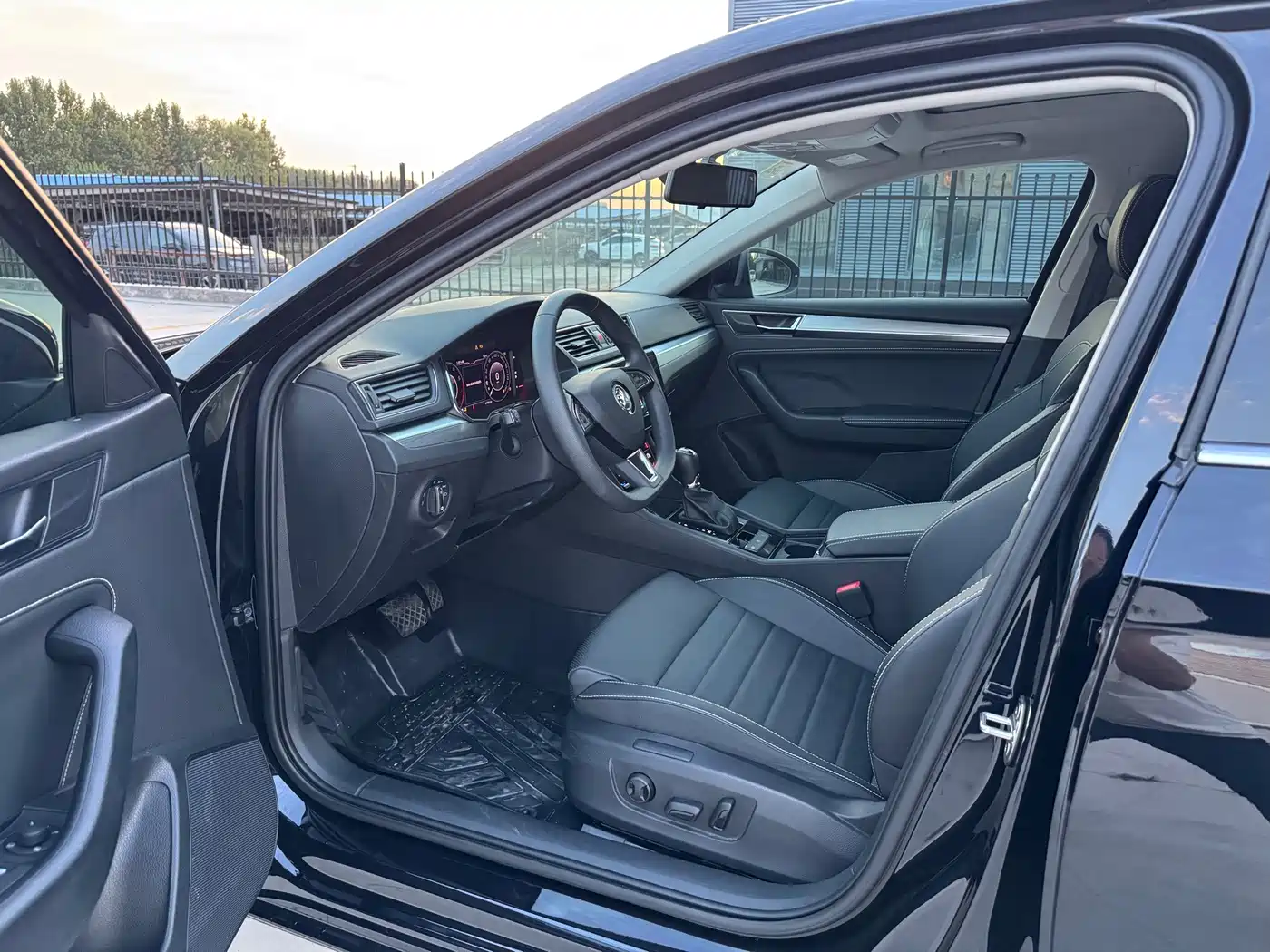 Škoda Superb 2024 2024 TSI280 DSG Premium Edition