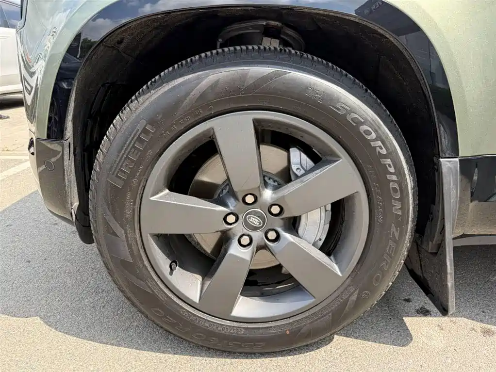 LAND ROVER GUARD
