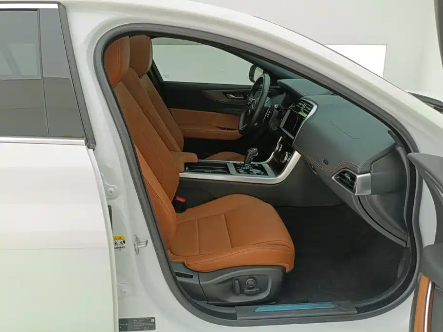 Jaguar XEL 2024 2024 Model 2.0T 250PS R-DYNAMIC S Progressive Sport Edition