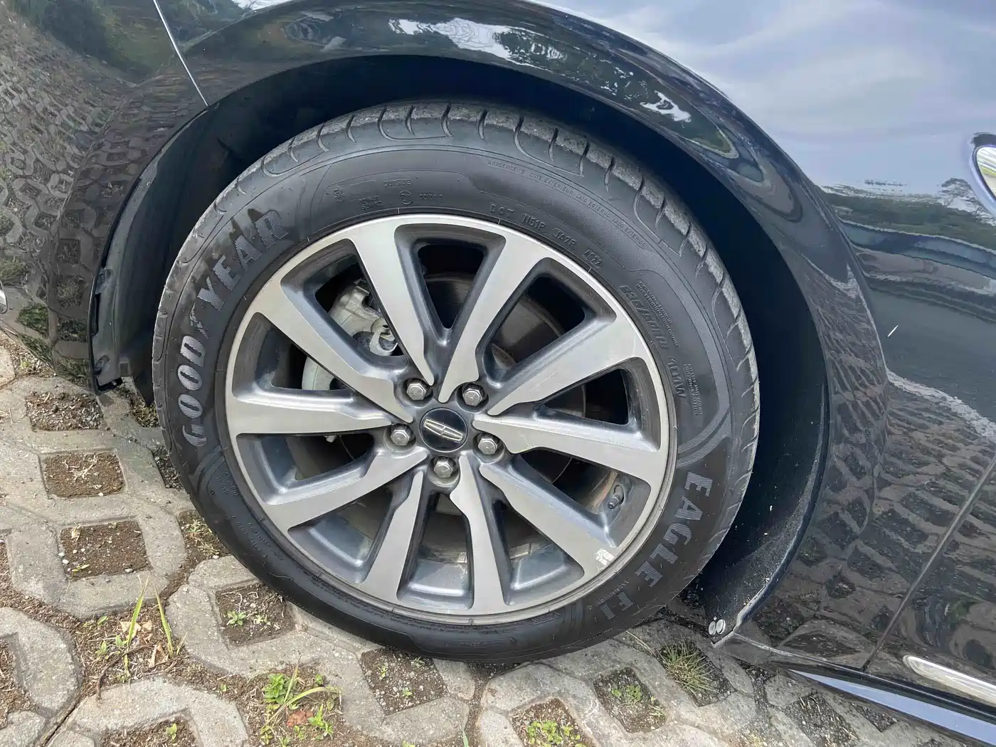 Lincoln Continental 2019 2017 2.0T 2WD Premium Edition