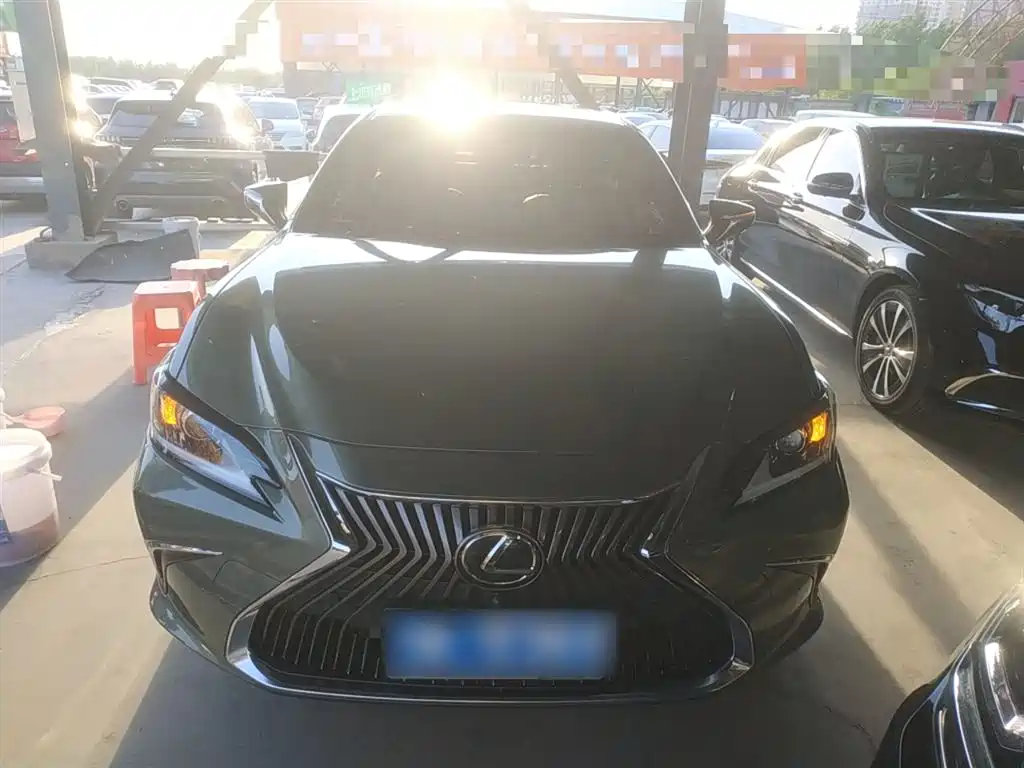 Lexus ES 2020 200 Excellence фото 3