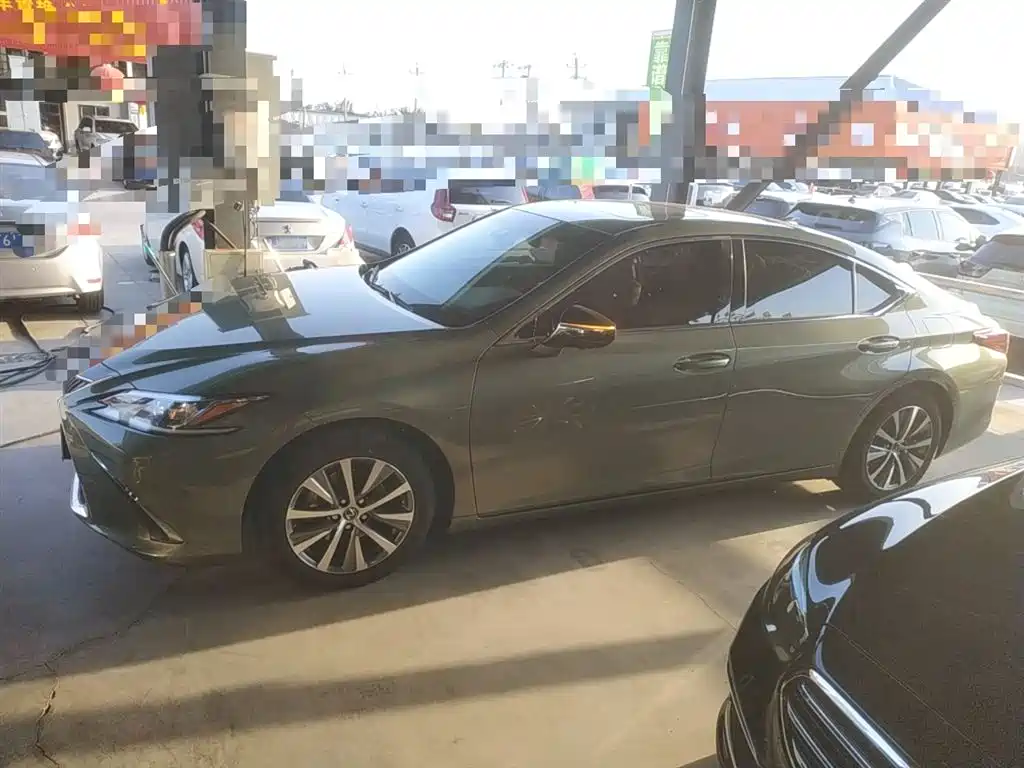 Lexus ES 2020 200 Excellence фото 6