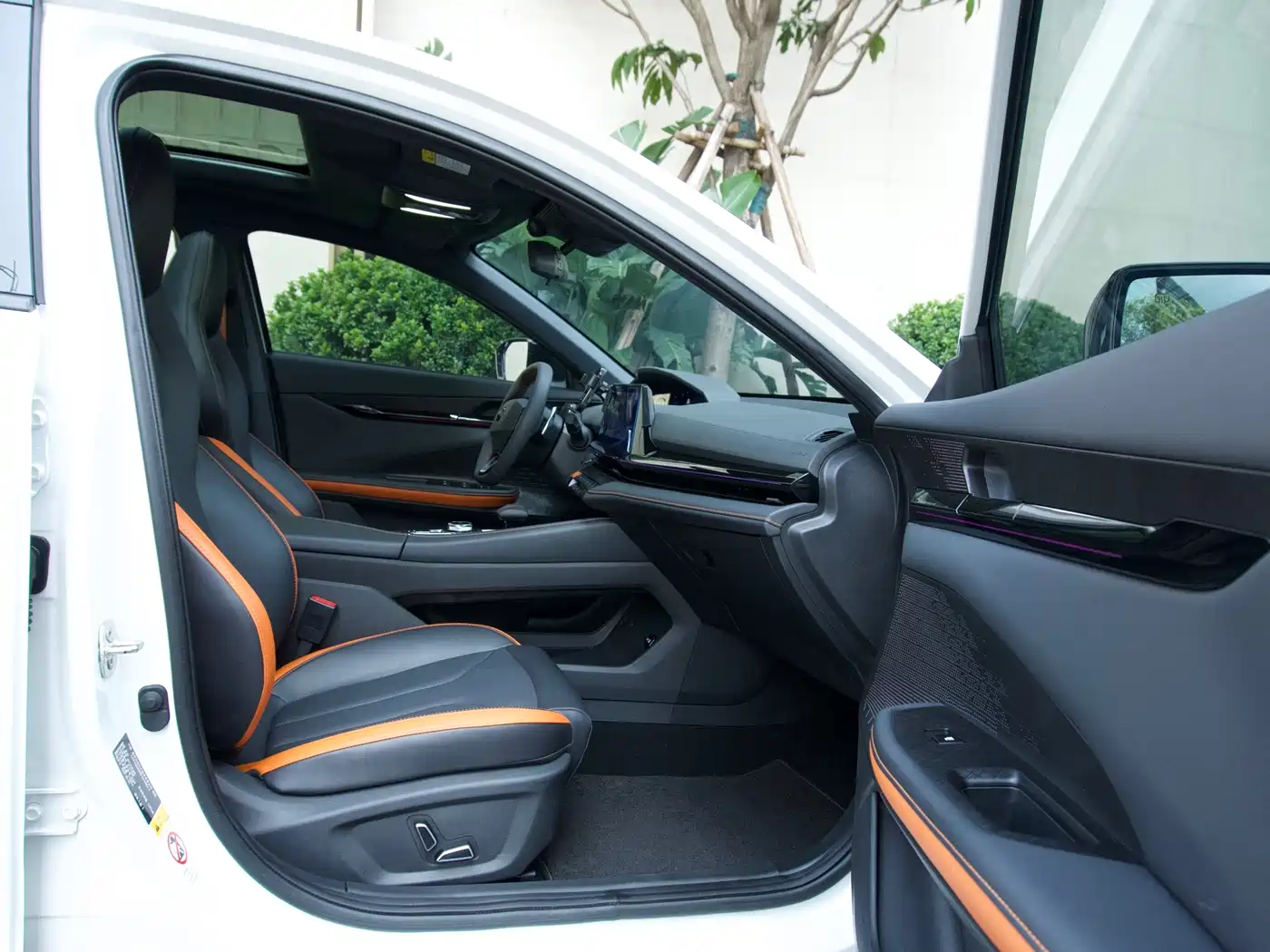 CHANGAN UNI-V