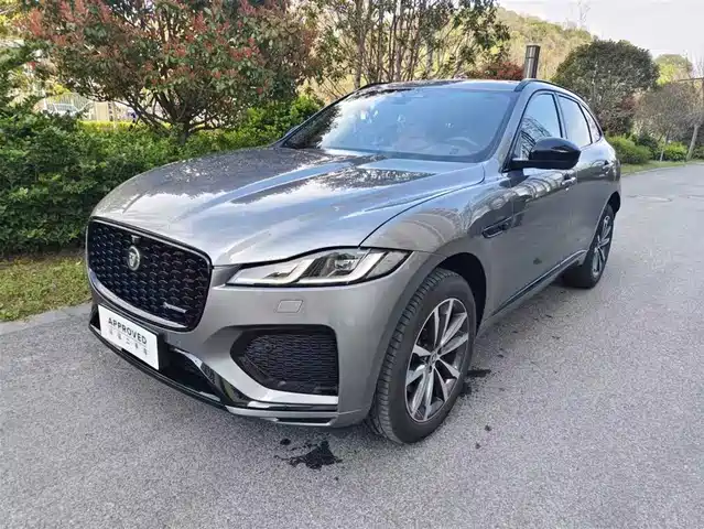 JAGUAR F PACE