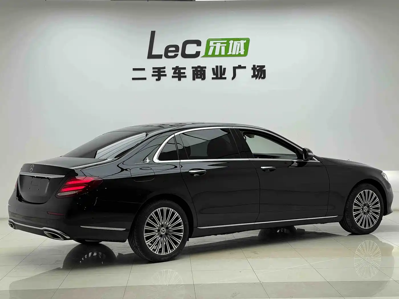 Mercedes-Benz E-Class 2019 Facelift E 300 L Sport Luxury фото 12