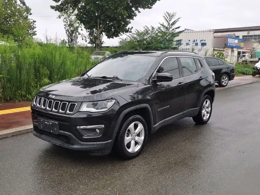Photo 2 - Jeep Compass