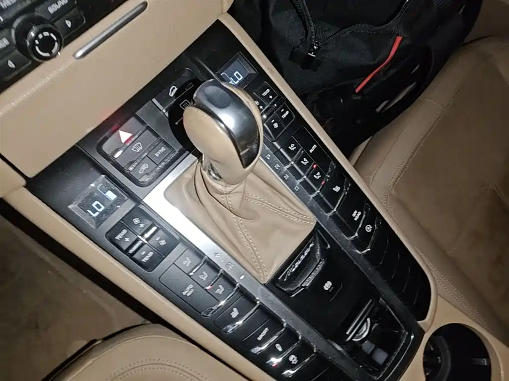 Porsche Macan 2016 Macan 2.0T фото 14