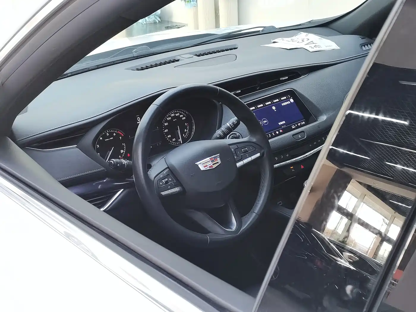 Cadillac XT4 2021 28T FWD Technology Edition фото 7