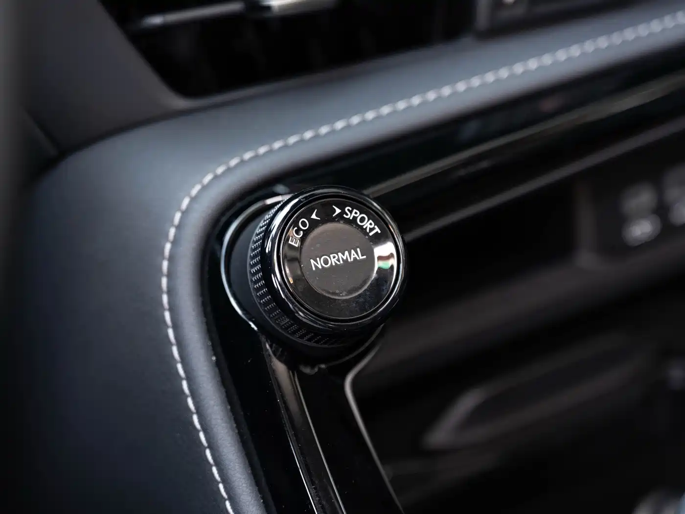 Lexus NX 2023 2022 350h FWD Joy Creation Edition