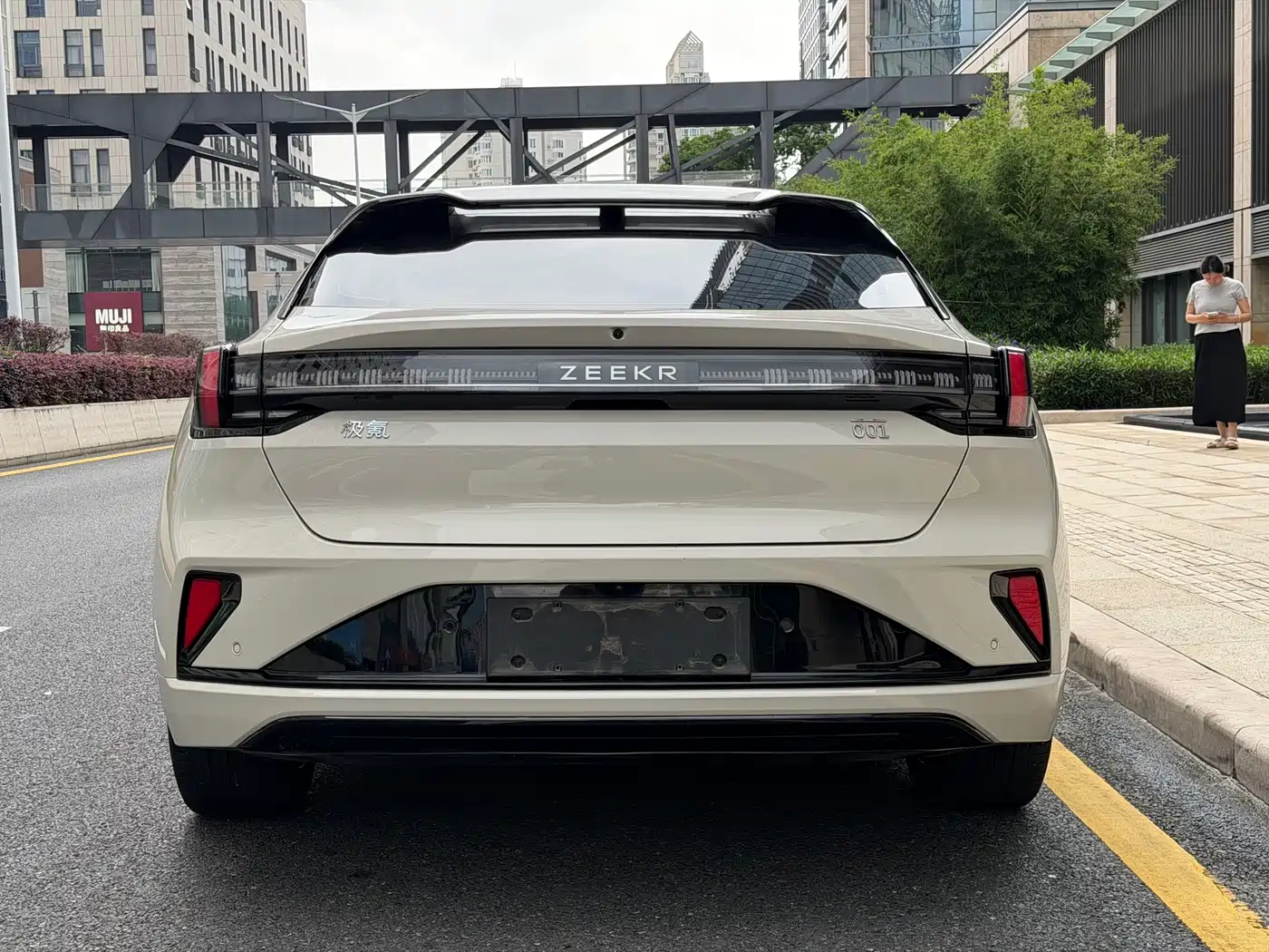 ZEEKR EXTREME KRYPTON 001