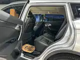 Фото 6 - Geely Atlas