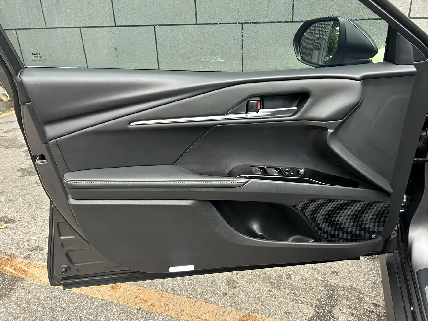 Toyota Camry 2025 Dual Engine 2.0HG Glory Edition фото 13