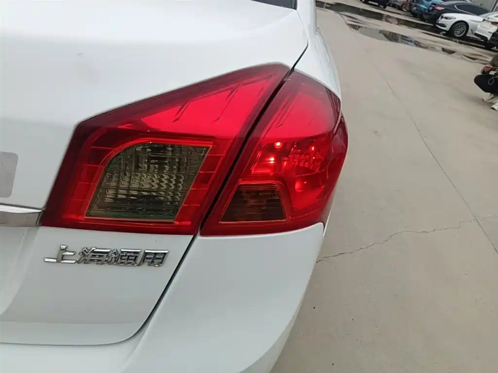 Buick Excelle 2015 1.5L Automatic Classic фото 24