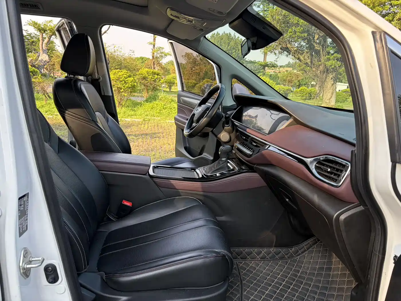GAC Trumpchi Trumpchi M6 2023 PRO 270T DCT Premium Edition фото 9