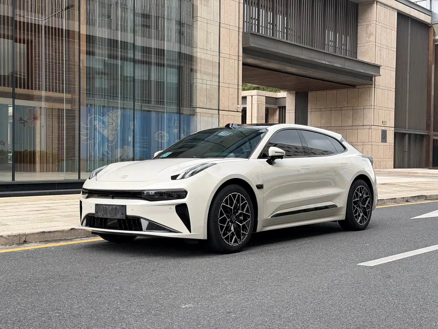 ZEEKR EXTREME KRYPTON 001