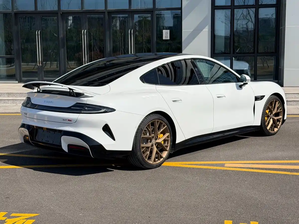 XIAOMI CAR XIAOMI SU7