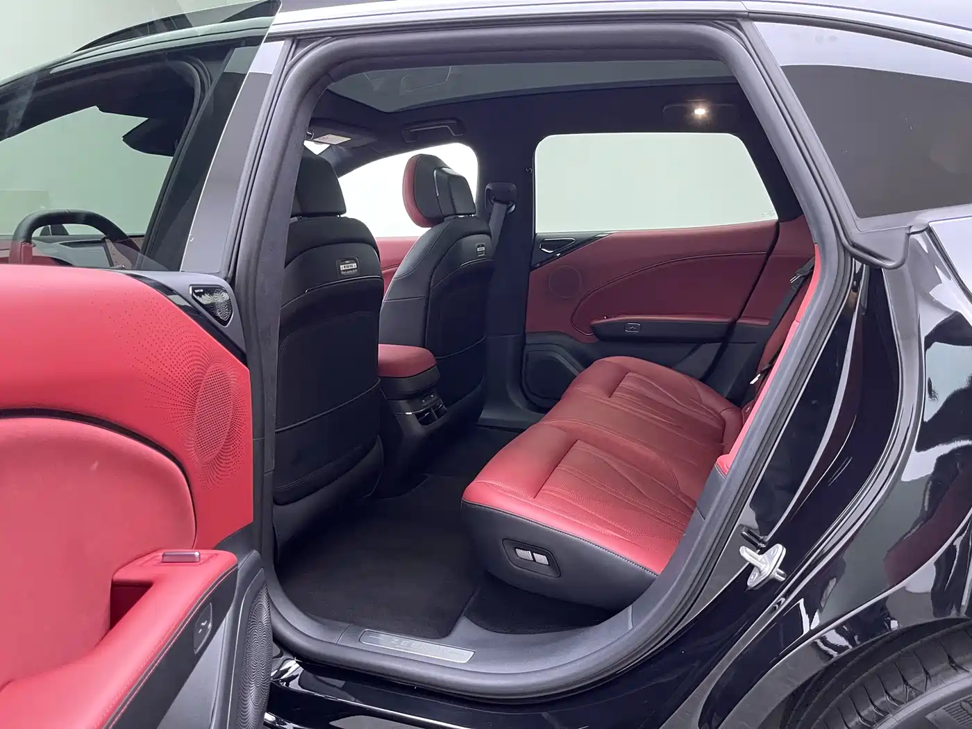 ZEEKR 007GT 2025 2025 AWD Smart Drive 75kWh