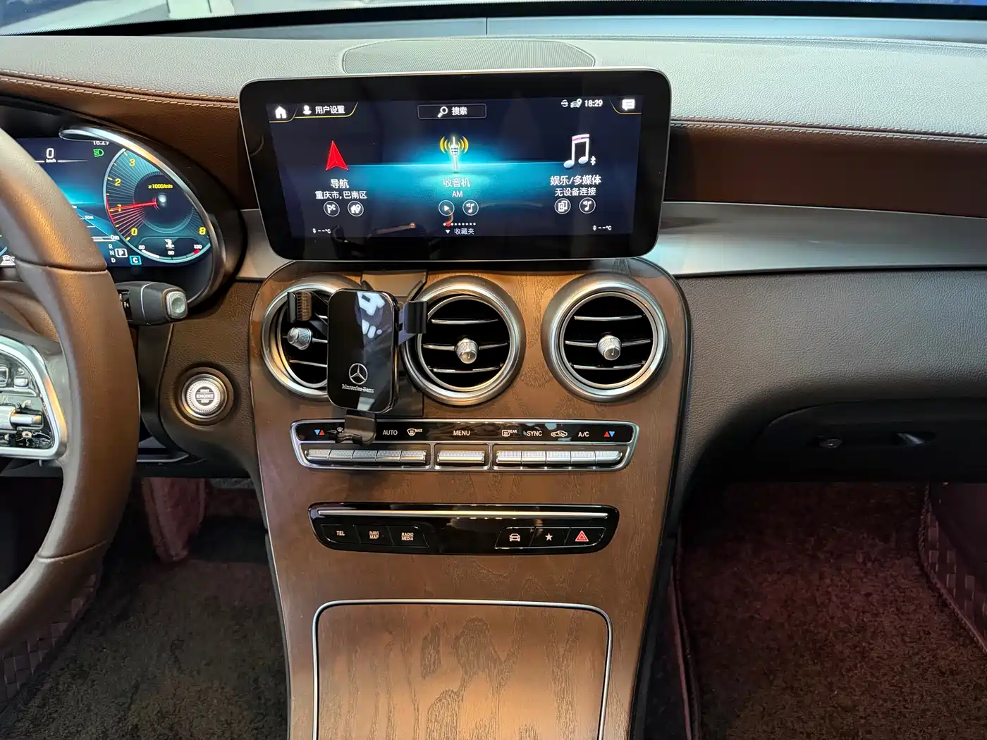 Mercedes-Benz GLC 2020 Facelift GLC 260 L 4MATIC Luxury фото 12