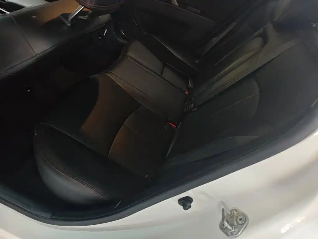 Photo 17 - Haima M6