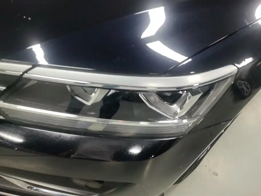 Volkswagen Passat 2015 1.8TSI Automatic Prestige Edition фото 5