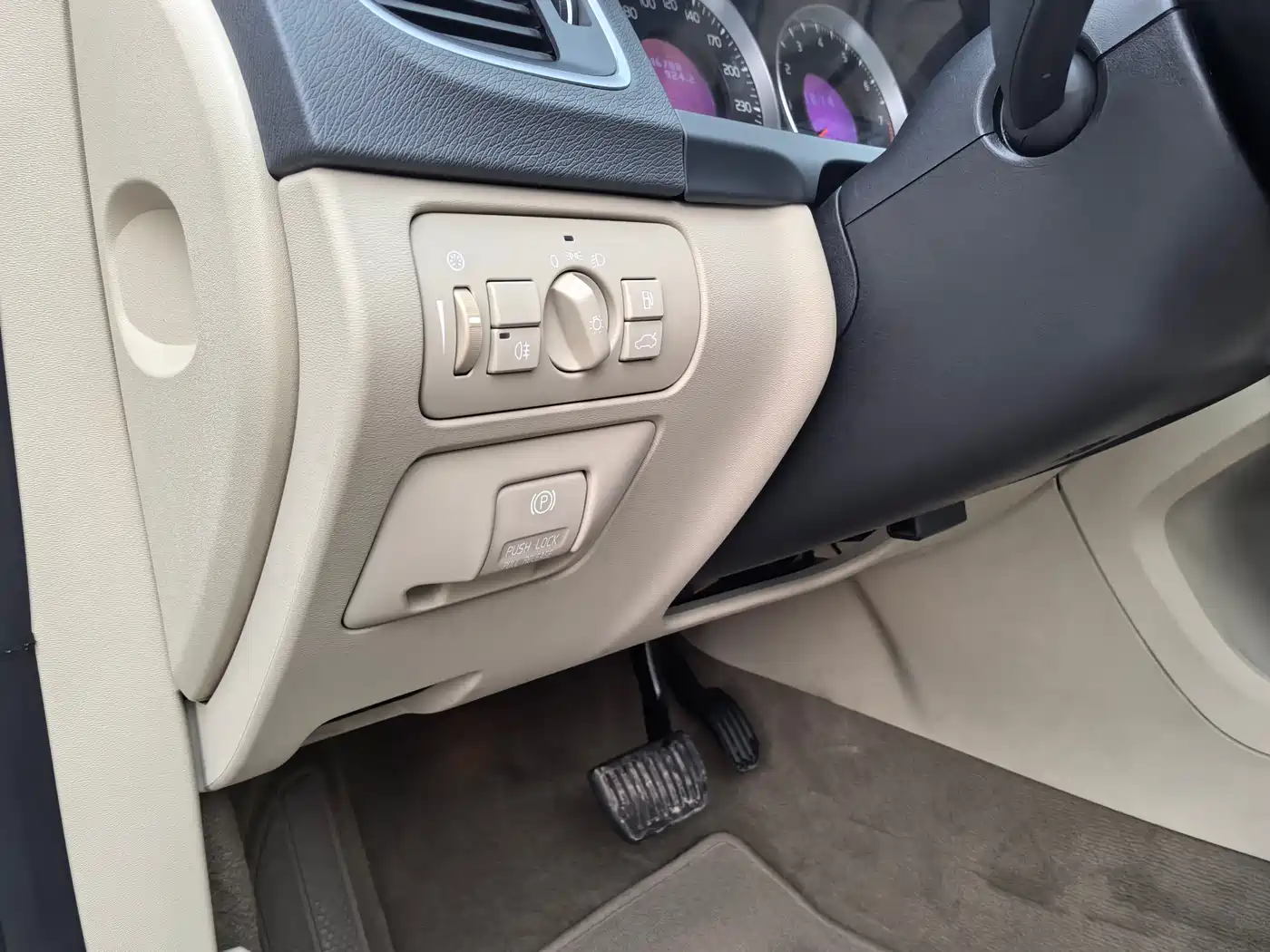 Volvo S60 (Import) 2011 2011 2.0T Comfort