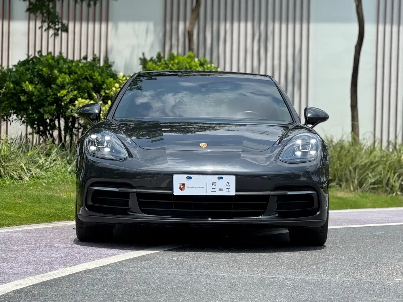 Porsche Panamera 2017 Panamera 3.0T фото 2